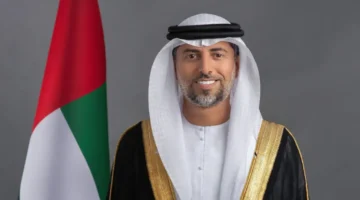 سهيل المزروعي يؤكد كفاءة وانتظام منظومة الإمداد والنقل بالإمارات